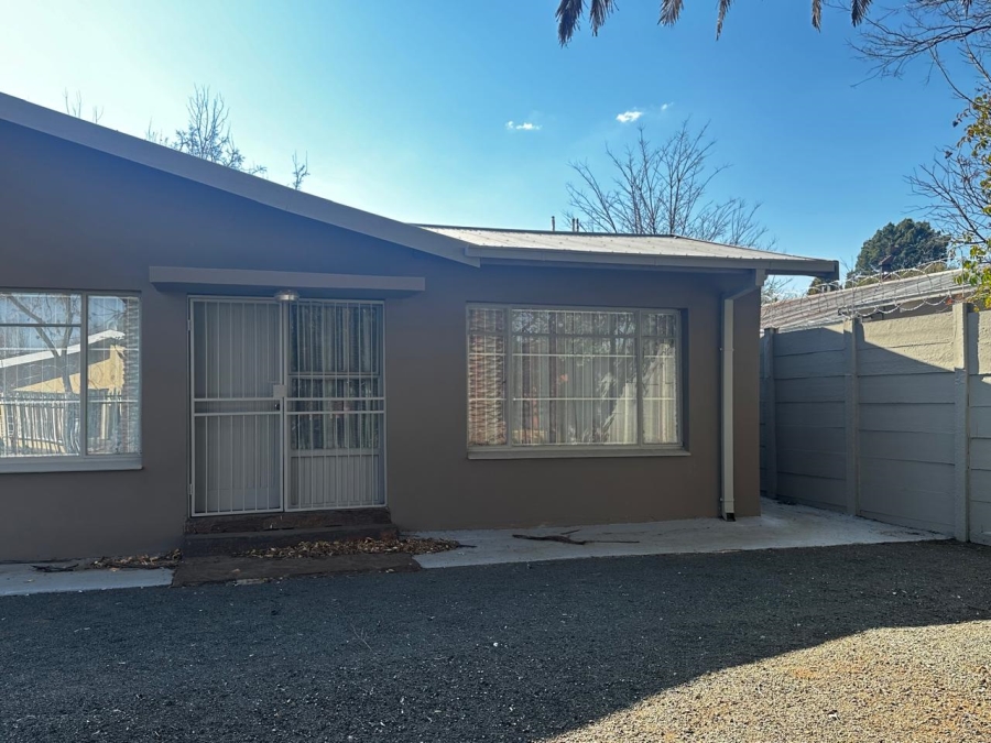 9 Bedroom Property for Sale in Brandwag Free State